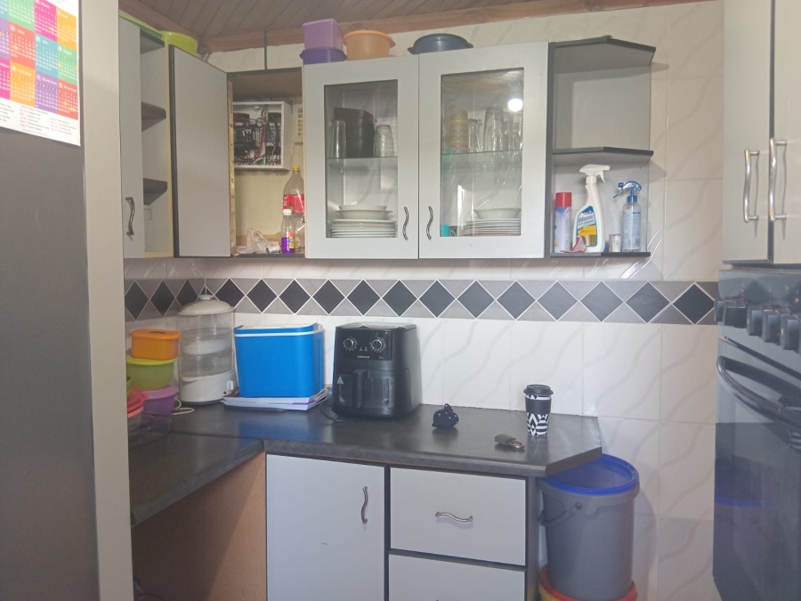 2 Bedroom Property for Sale in Kwa Nobuhle Eastern Cape